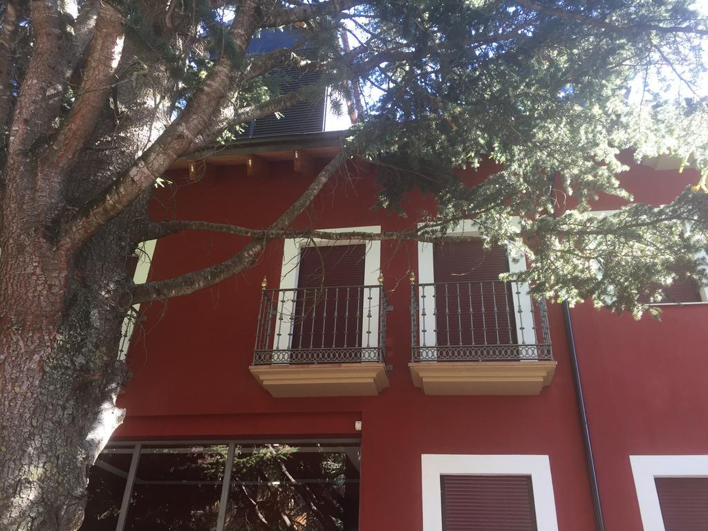Atico Balcon De Jaca II Apartment Exterior photo