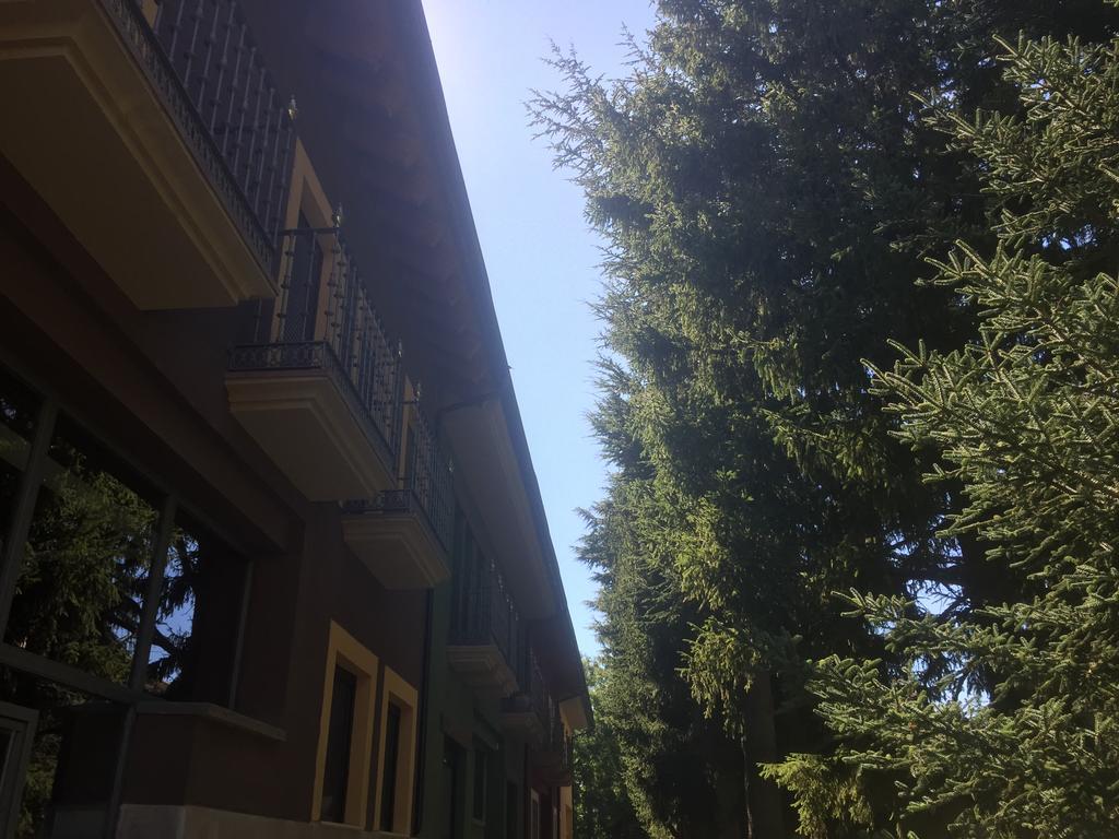 Atico Balcon De Jaca II Apartment Exterior photo